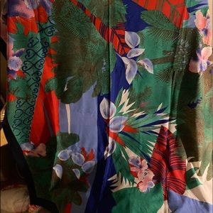 58”x58” scarf, material made in Italy.